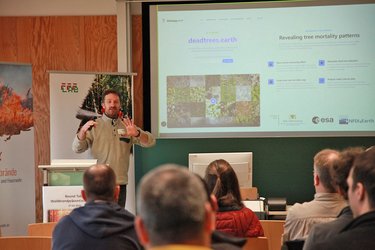 Prof. Kattenbronn bei seinem Impulsvortrag