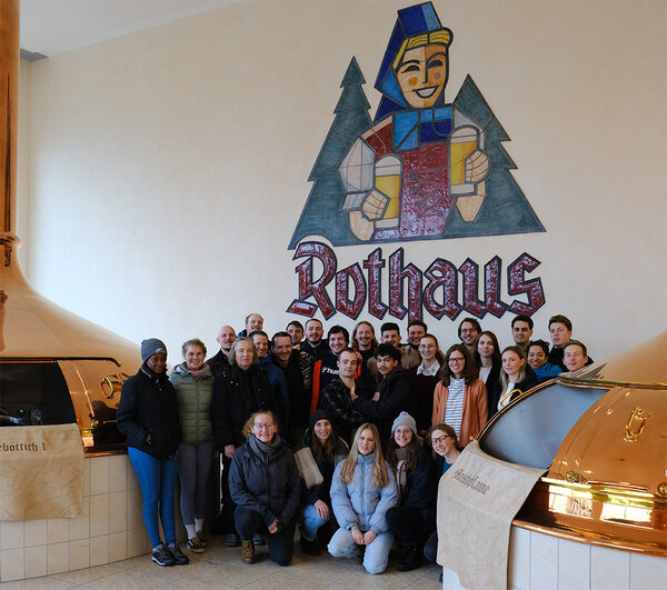 Gruppenfoto in der Brauerei
