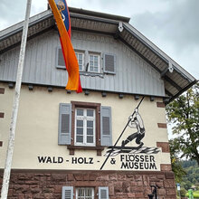 Untergebracht in einem früheren Bahnwärterhaus der Schwarzwaldbahn – das Gengenbacher Wald-, Holz- und Flößereimuseum.