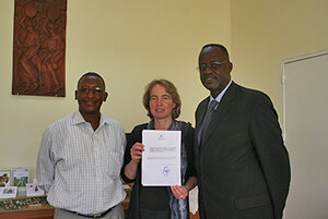 Unterzeichnung der Kooperationsabsichtserklärung in Bujumbura (2011)