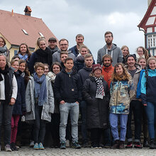 Gruppenfoto mit Studierenden