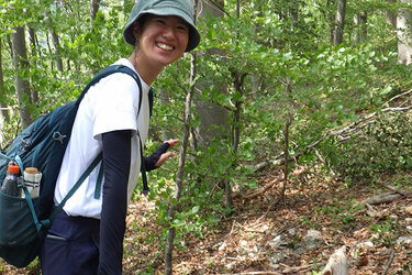 Studentin des Internationalen Buddy-Programm beim Wandern