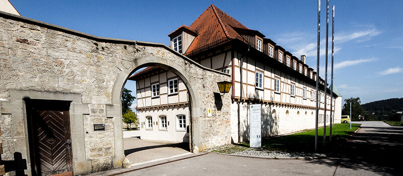 Torbogen: Eingang zum Schadenweilerhof
