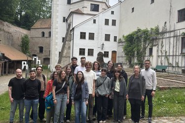 Gruppenfoto mit den Teilnehmern