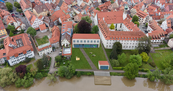 Fotosimulation: Standort 1 am Hirscherhaus, Geplanter Innenstadtcampus mit Zugang zum Neckar. 