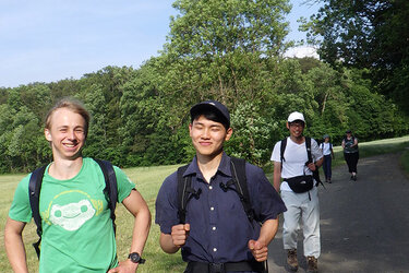 Studierende des Internationalen Buddy-Programm beim Wandern