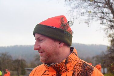 Jäger mit Tannenzweig an der Mütze (Schützenbruch)