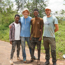 Gruppenfoto: Mit unseren äthiopischen Freunden beim Arbeiten