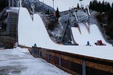 Blick auf die Skisprunganlage Oberstdorf