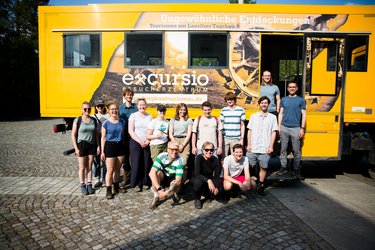 Gruppenfoto mit den Teilnehmern