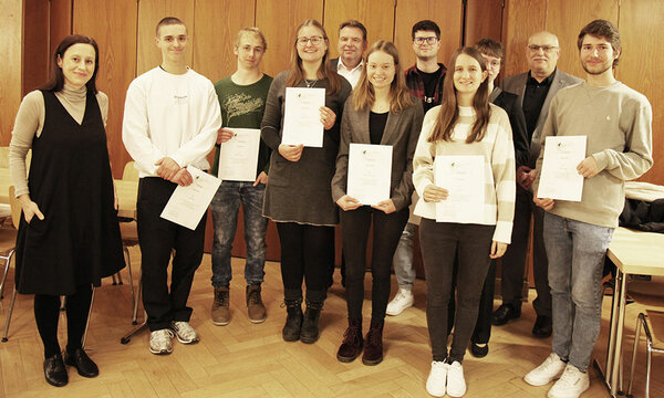 Gruppemfoto mit den Stipendiatinnen und Stipendiaten