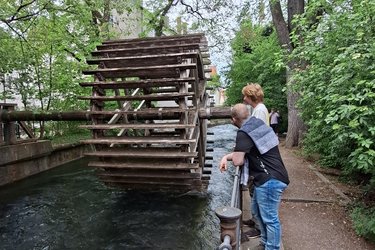 Wasserrad in der Altstadt von Augsburg