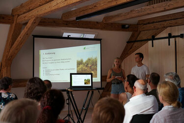 Studierende der Hochschule für Forstwirtschaft Rottenburg präsentieren ihr innovatives Tourismus-Konzept
